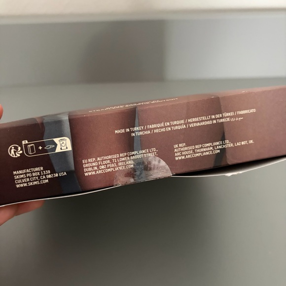 Skims Seamless Sculpt Strapless Shortie Bodysuit Shapewear XL Clay New in Box - Picture 6 of 8